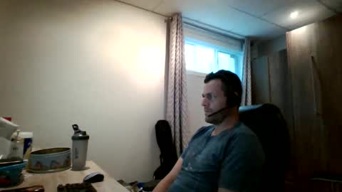 Snapshot of hurley7890 chatting on October 7, 1:37 pm hurley7890 online show from October 7, 1:37 pm