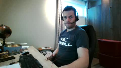 Snapshot of hurley7890 chatting on February 26, 3:41 pm hurley7890 online show from February 26, 3:41 pm