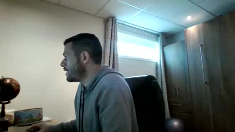 Snapshot of hurley7890 chatting on February 10, 3:42 pm hurley7890 online show from February 10, 3:42 pm