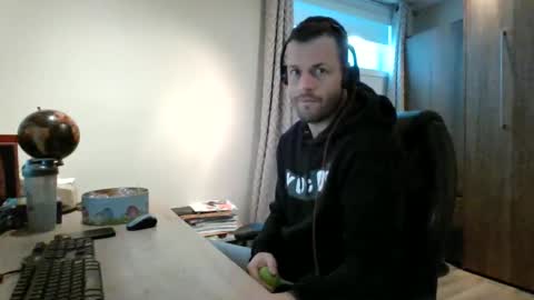 Snapshot of hurley7890 chatting on February 12, 4:00 pm hurley7890 online show from February 12, 4:00 pm
