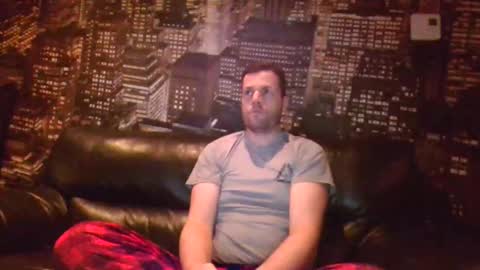 Snapshot of hurley7890 chatting on January 5, 2:49 am hurley7890 online show from January 5, 2:49 am