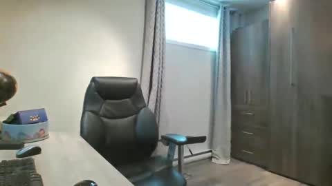 Snapshot of hurley7890 chatting on January 7, 7:38 pm hurley7890 online show from January 7, 7:38 pm