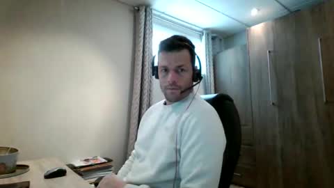 Snapshot of hurley7890 chatting on January 14, 2:53 pm hurley7890 online show from January 14, 2:53 pm