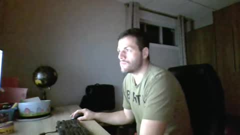 Snapshot of hurley7890 chatting on January 21, 2:22 am hurley7890 online show from January 21, 2:22 am