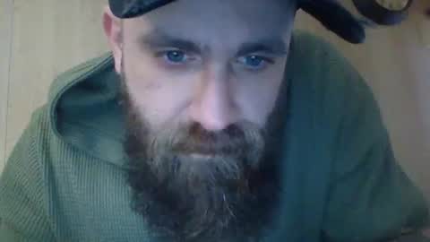 huskygengar22 online show from April 5, 6:59 pm