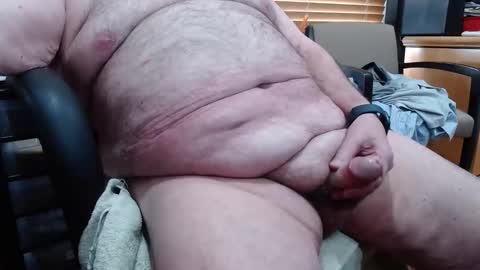 hveabig1 online show from January 12, 5:44 pm