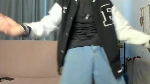 hyper_muse online show from March 24, 2:11 pm