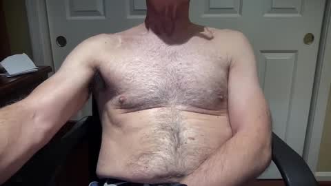 Snapshot of i8bgcq chatting on February 5, 3:53 pm The Talented Mr. DILFy online show from February 5, 3:53 pm