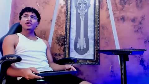 iaan_dalton_ online show from November 2, 12:20 pm