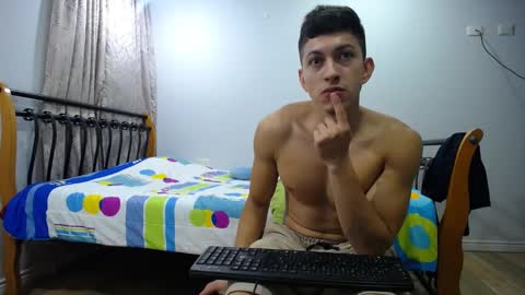 iam_yourbabyprincess_xd online show from February 28, 6:43 am