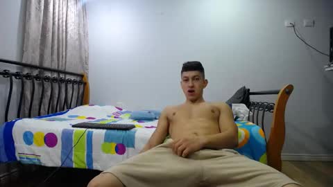 iam_yourbabyprincess_xd online show from March 3, 5:18 am