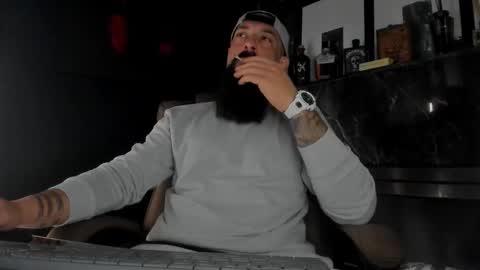 Snapshot of iamalexander_ chatting on October 26, 5:31 am Lex online show from October 26, 5:31 am