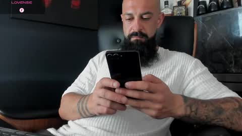 Snapshot of iamalexander_ chatting on September 20, 7:19 am Lex online show from September 20, 7:19 am