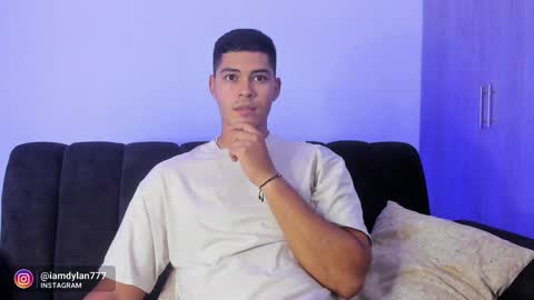 Snapshot of iamdylan777 chatting on December 21, 7:27 pm Dylan independent model online show from December 21, 7:27 pm