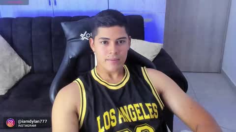 Snapshot of iamdylan777 chatting on February 27, 11:48 pm Dylan independent model online show from February 27, 11:48 pm