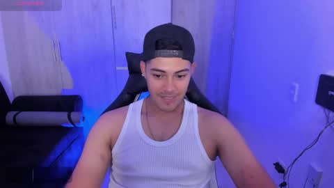 Snapshot of iamdylan777 chatting on February 17, 11:09 pm Dylan independent model online show from February 17, 11:09 pm