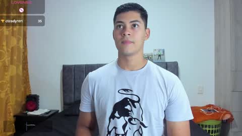 Snapshot of iamdylan777 chatting on January 10, 1:21 am Dylan independent model online show from January 10, 1:21 am