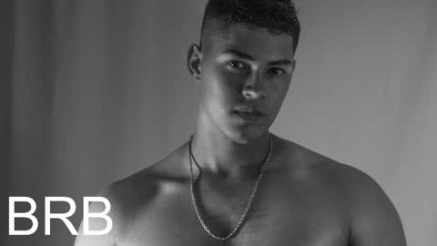 Dylan  independent model  online show from April 29, 5:30 pm