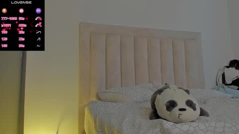 Snapshot of iamjulian_ chatting on September 26, 12:47 pm Juliiiiian online show from September 26, 12:47 pm