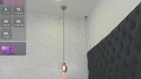 Snapshot of ian_castillo_ chatting on February 13, 11:17 am IAN CASTILLO online show from February 13, 11:17 am