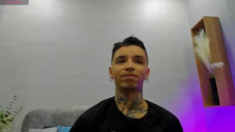 IAN CASTILLO online show from June 23, 11:14 am