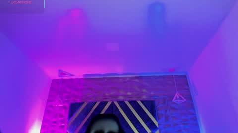 IAN CASTILLO online show from April 9, 11:16 am