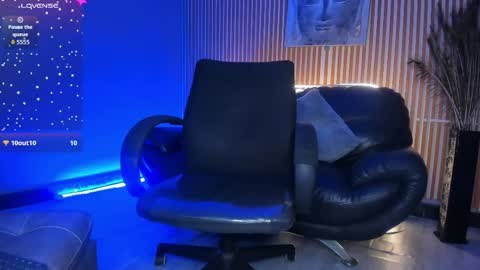 Iam online show from May 23, 9:42 pm