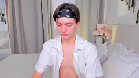 ian online show from March 20, 5:55 am