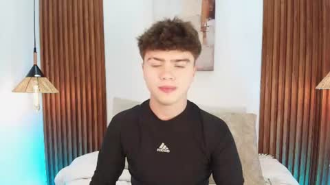 Ian  online show from June 27, 1:06 pm