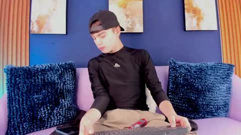 Ian  online show from April 16, 1:00 pm