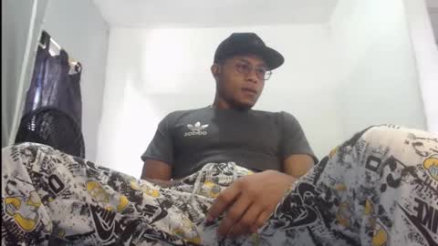 Snapshot of ian_tuner chatting on October 18, 7:52 pm ian_tuner online show from October 18, 7:52 pm