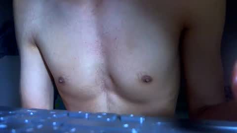 Snapshot of ian_zaenzz chatting on October 5, 8:35 pm Samuel igsamuelnoguera 1333 online show from October 5, 8:35 pm