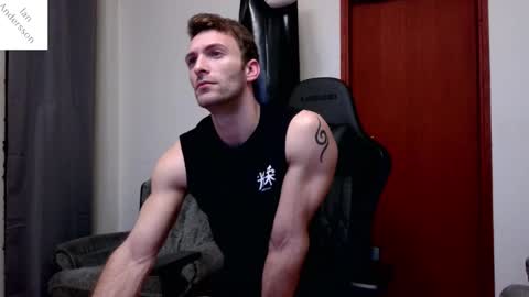 Snapshot of ianandersson27 chatting on February 1, 2:58 am Ian Andersson online show from February 1, 2:58 am