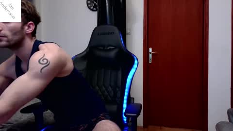 Snapshot of ianandersson27 chatting on February 5, 3:34 am Ian Andersson online show from February 5, 3:34 am