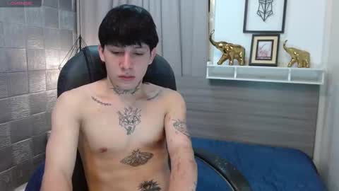 Snapshot of iancute_ chatting on October 31, 10:35 pm ian online show from October 31, 10:35 pm