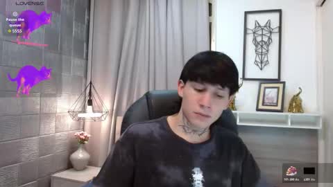 Snapshot of iancute_ chatting on October 26, 9:28 pm ian online show from October 26, 9:28 pm