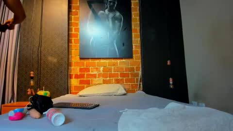 Ian knox online show from February 3, 7:19 pm