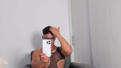 Ian Machado online show from May 7, 3:06 am