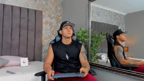 Ian White online show from September 11, 8:52 pm