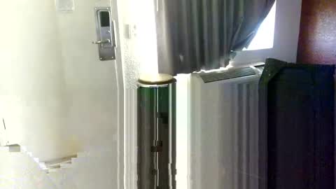 PMS online show from November 8, 11:52 pm