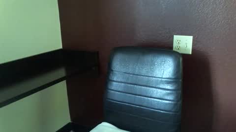 PMS online show from November 3, 5:15 pm