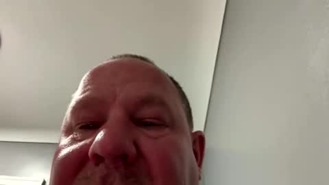 icanmakeyousquirt69 online show from April 26, 9:22 pm