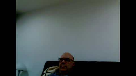 iceoli123 online show from March 2, 4:36 pm