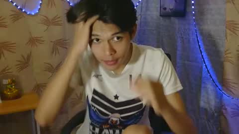 Snapshot of iconic_slim chatting on September 15, 1:12 pm iconic_slim online show from September 15, 1:12 pm