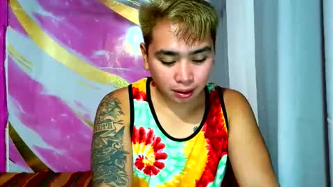 iconic_vince online show from October 1, 2:10 pm
