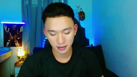 Snapshot of iconicmateo chatting on September 11, 6:45 am Mateo online show from September 11, 6:45 am