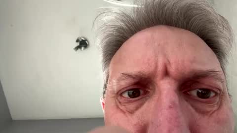 icums4u online show from April 12, 1:12 pm