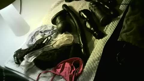 ... online show from April 18, 12:39 pm