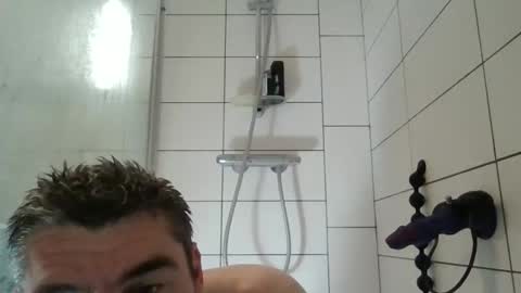 ikercheal online show from April 20, 5:04 pm