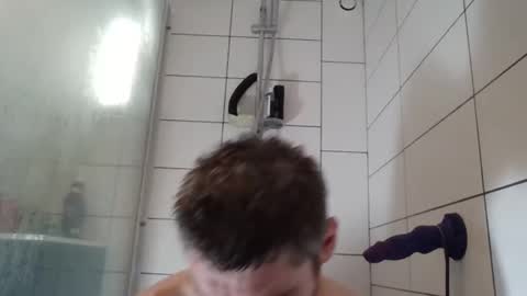 ikercheal online show from April 22, 4:56 pm